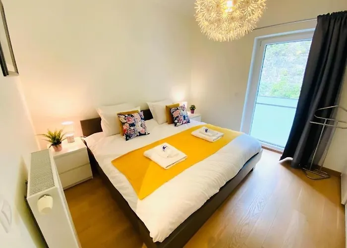 Airy And Spacious 3 Bedroom W Terrace&parking *