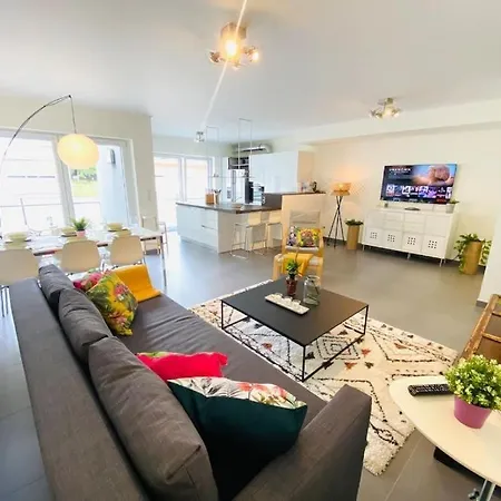 Airy And Spacious 3 Bedroom W Terrace&parking Lejlighed *