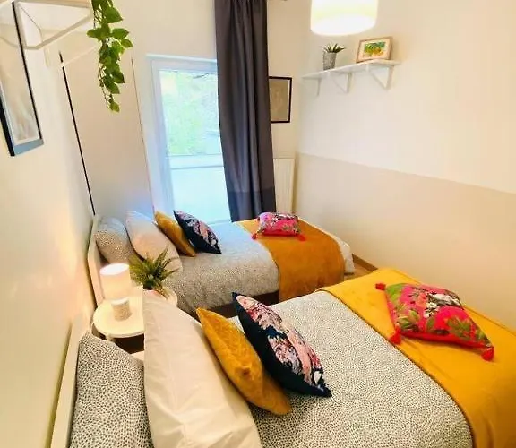 Airy And Spacious 3 Bedroom W Terrace&parking