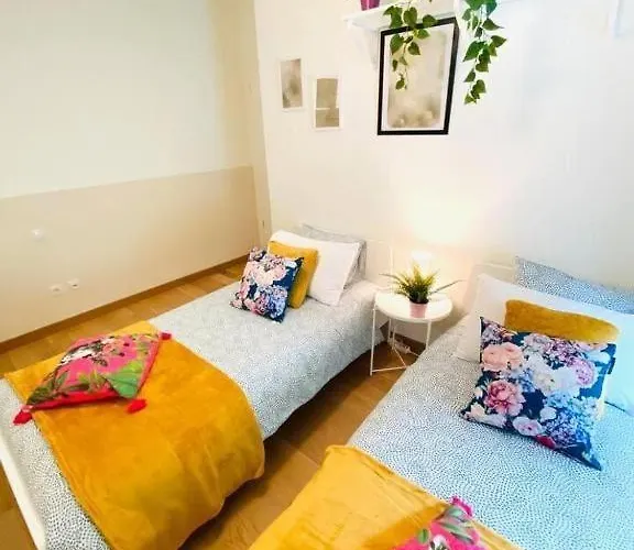 Appartement Airy And Spacious 3 Bedroom W Terrace&parking *